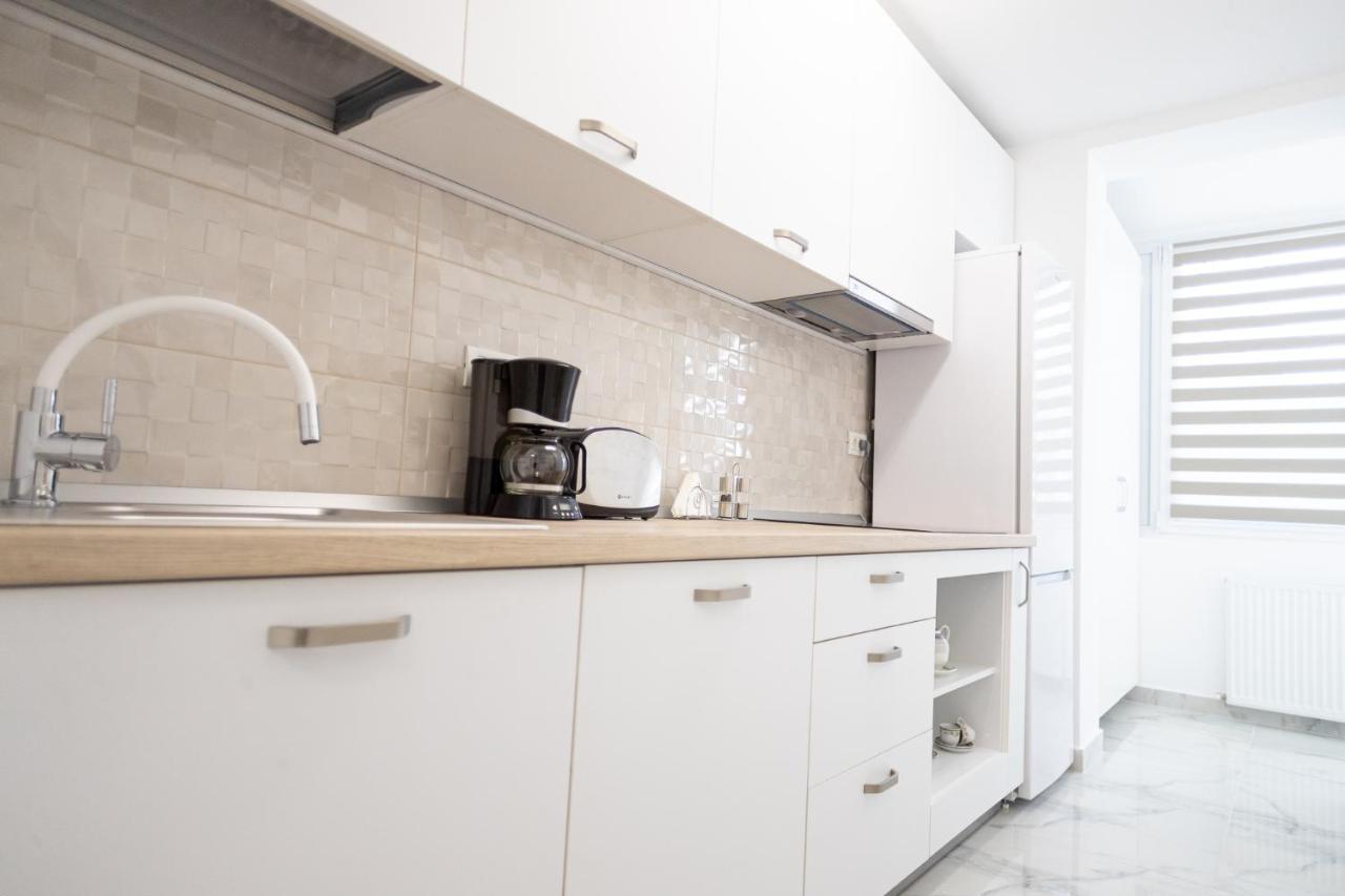 White Home Тімішоара Екстер'єр фото